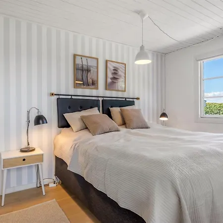 Leea - 100m From The Sea By Interhome Сasa de vacaciones *